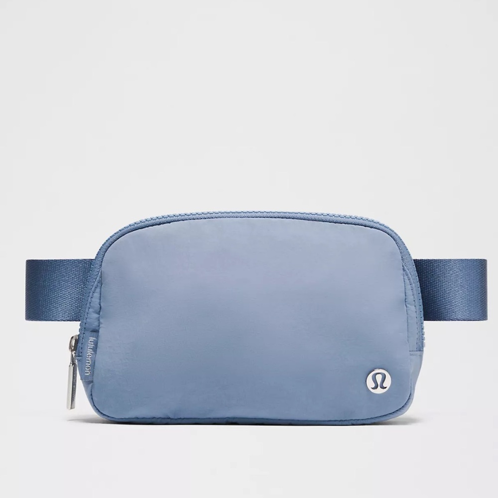 lululemon athletica Belt Bag in Blue